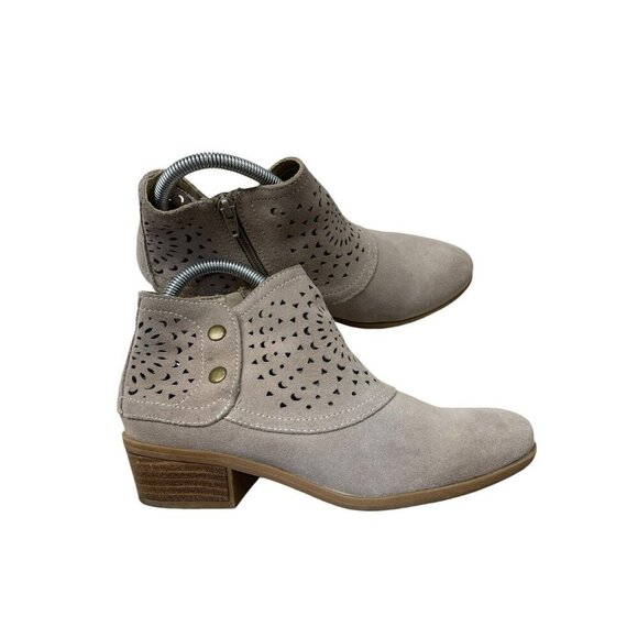 Baretraps Gaige Suede Ankle Bootie Womens 9 Taupe Laser Cutout Leather Boho - Picture 1 of 8